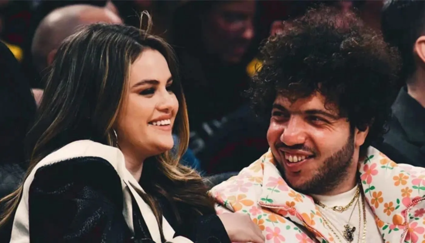image_67767a3521303 Selena Gomez Wants Benny Blanco to Sign Prenup Before Walking Down the Aisle