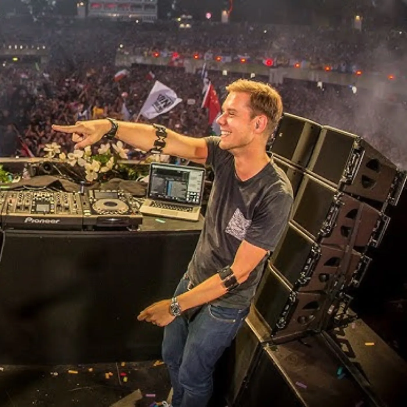 image_67774f1ee1312 Armin van Buuren Drops Jaw-Dropping Remix of Moby's Classic Extreme Ways For a New Era in EDM