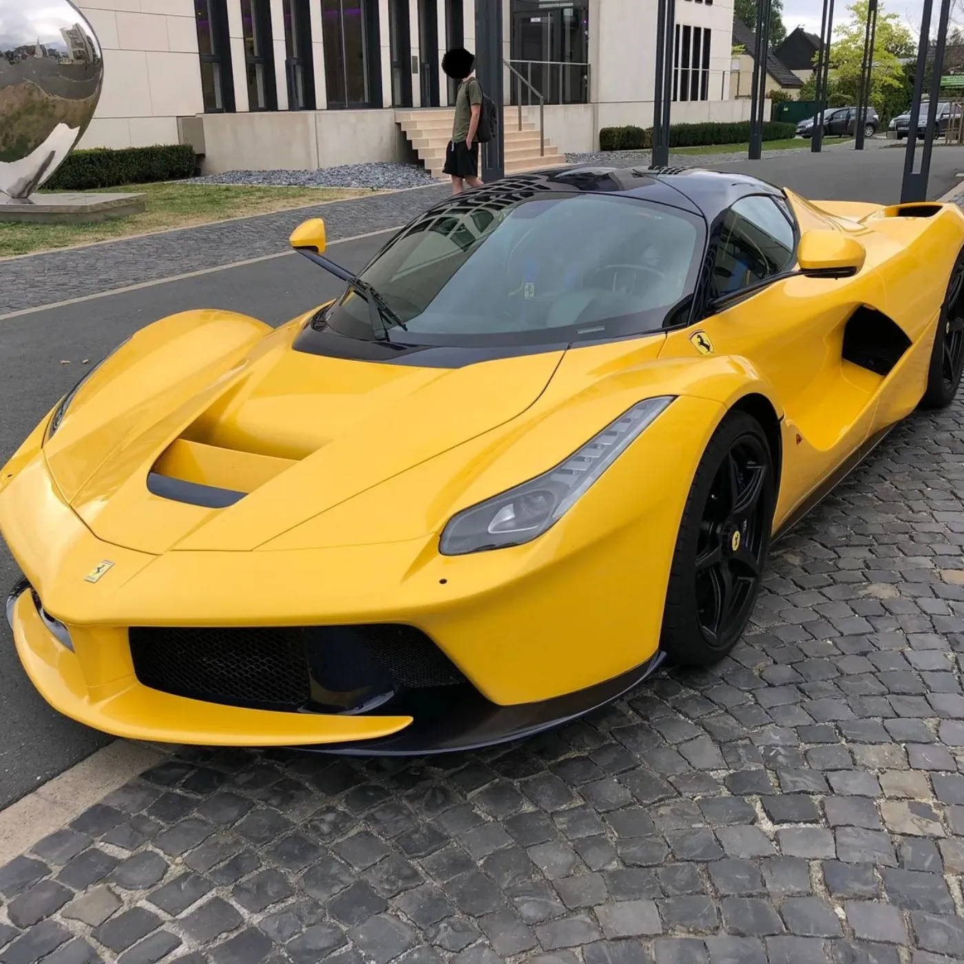 image_677759e0b0338 Drake’s Hypercar Obsession Reaches New Heights With His $3 Million LaFerrari