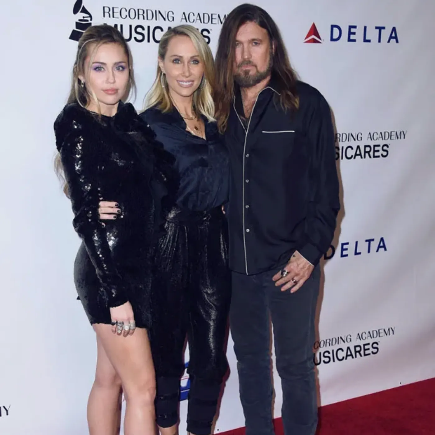 image_67aec33a1ea51 Miley Cyrus Refuses to Stay Silent as Secrets About Her Family Finally Emerge