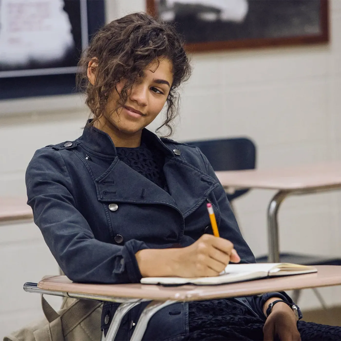 Success of Zendaya Is a Starlight Paradox Bright on the Surface but Empty Within