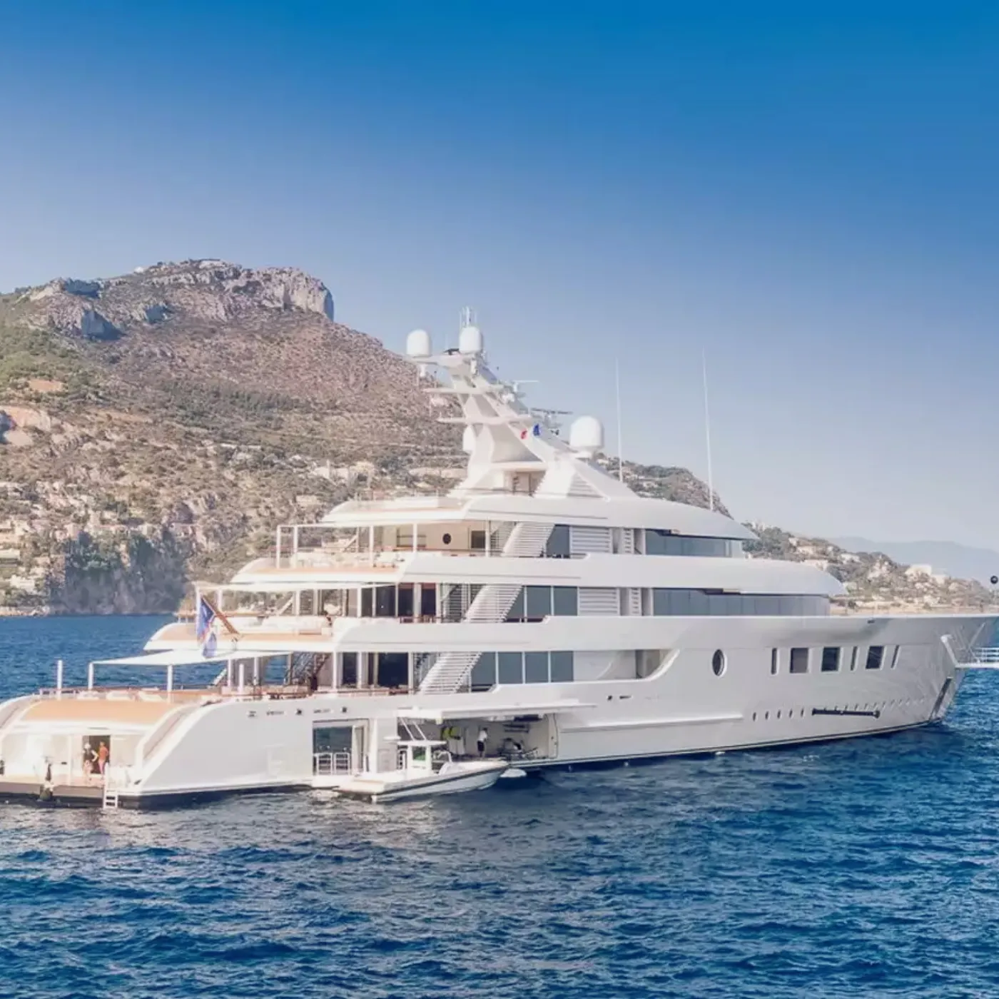 Evan Spiegel Spends 250 Million Dollars on Bliss Yacht While the World Watches in Shock