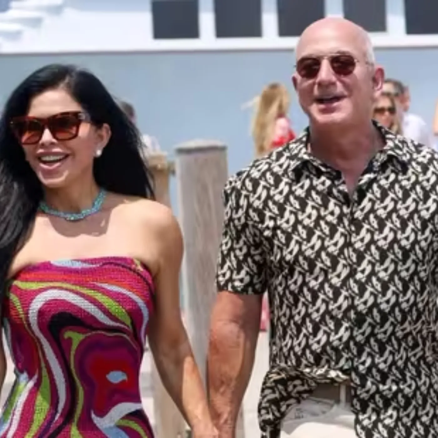 Amazon Founder Jeff Bezos to Marry Lauren Sanchez; Take a Look at the ₹5096-Crore Wedding Plan