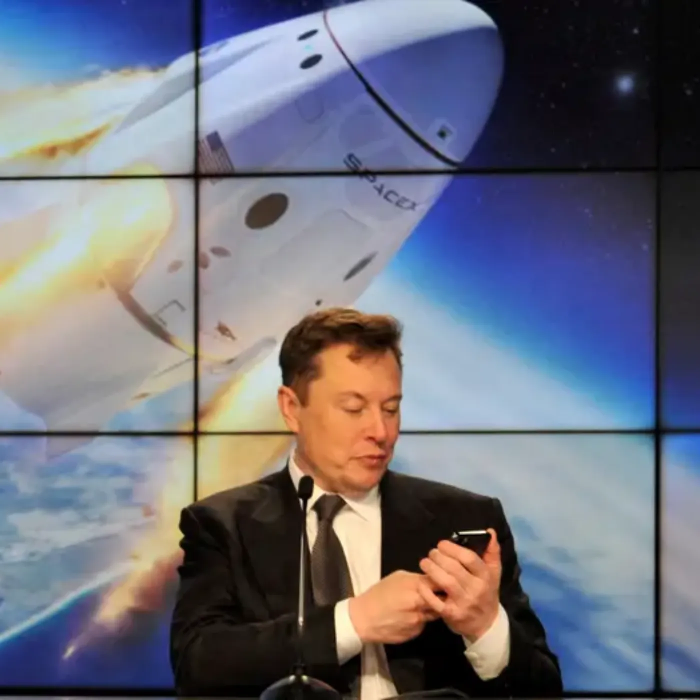 Elon Musk Drops Bombshell: "I Plan to Take My Last Breath on Mars!"