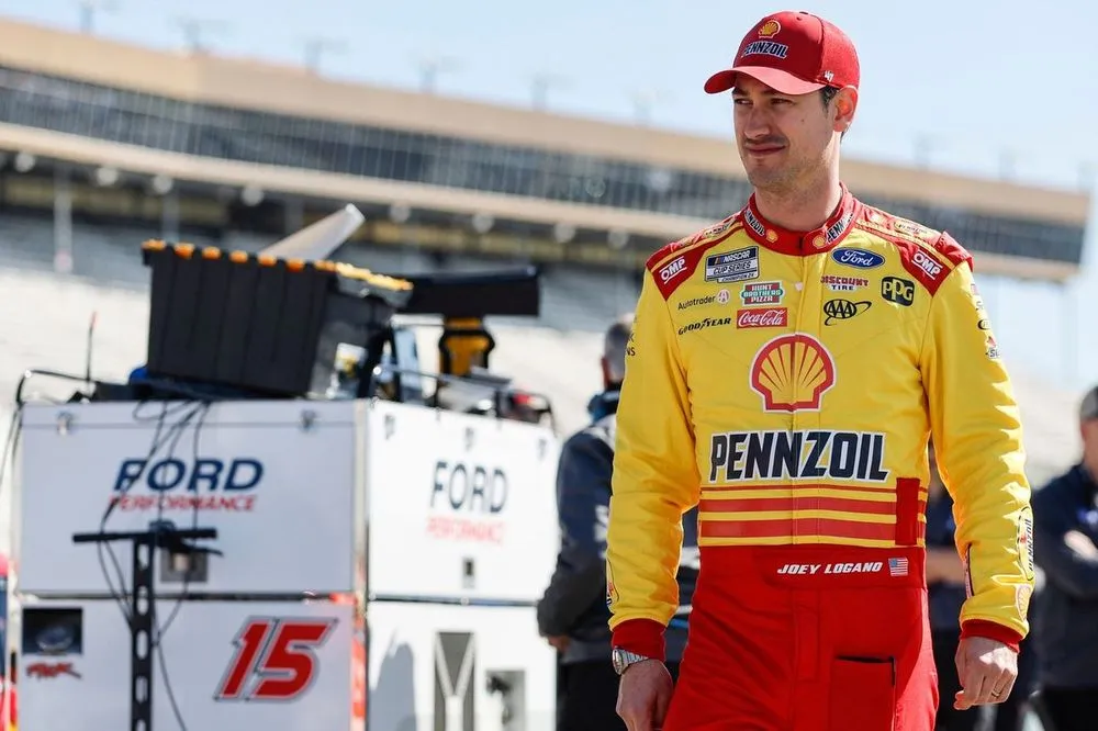 NASCAR fines Logano $10k, others penalised for Atlanta infractions