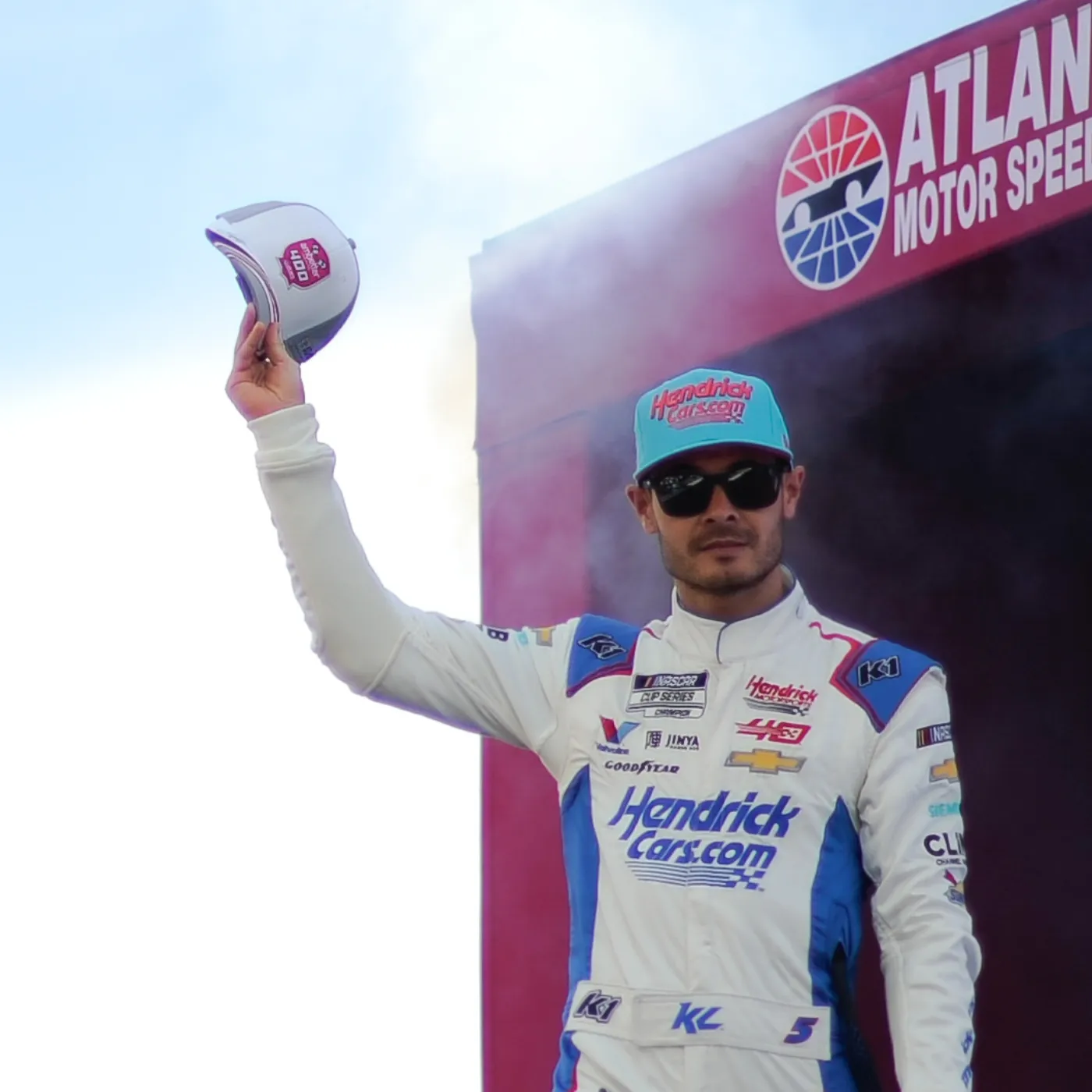 Kyle Larson Conquers Superspeedway Demons with a Thrilling Finish at Atlanta