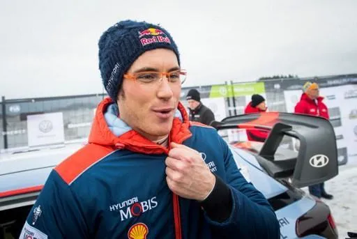 Rallye de Suède - Thierry Neuville très déçu après une nouvelle erreur qui  lui coûte une victoire - BX1