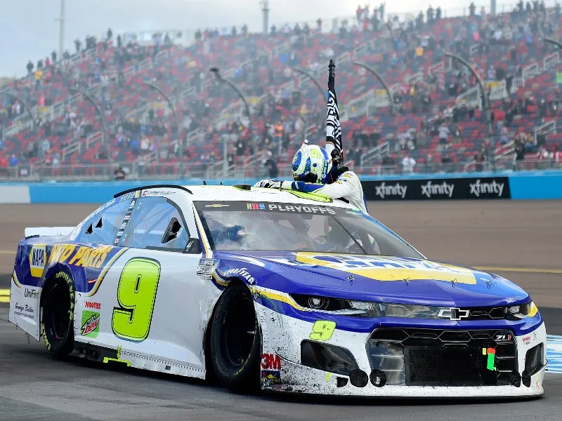 Hometown hero Chase Elliott makes good with Cup title | AccessWDUN.com