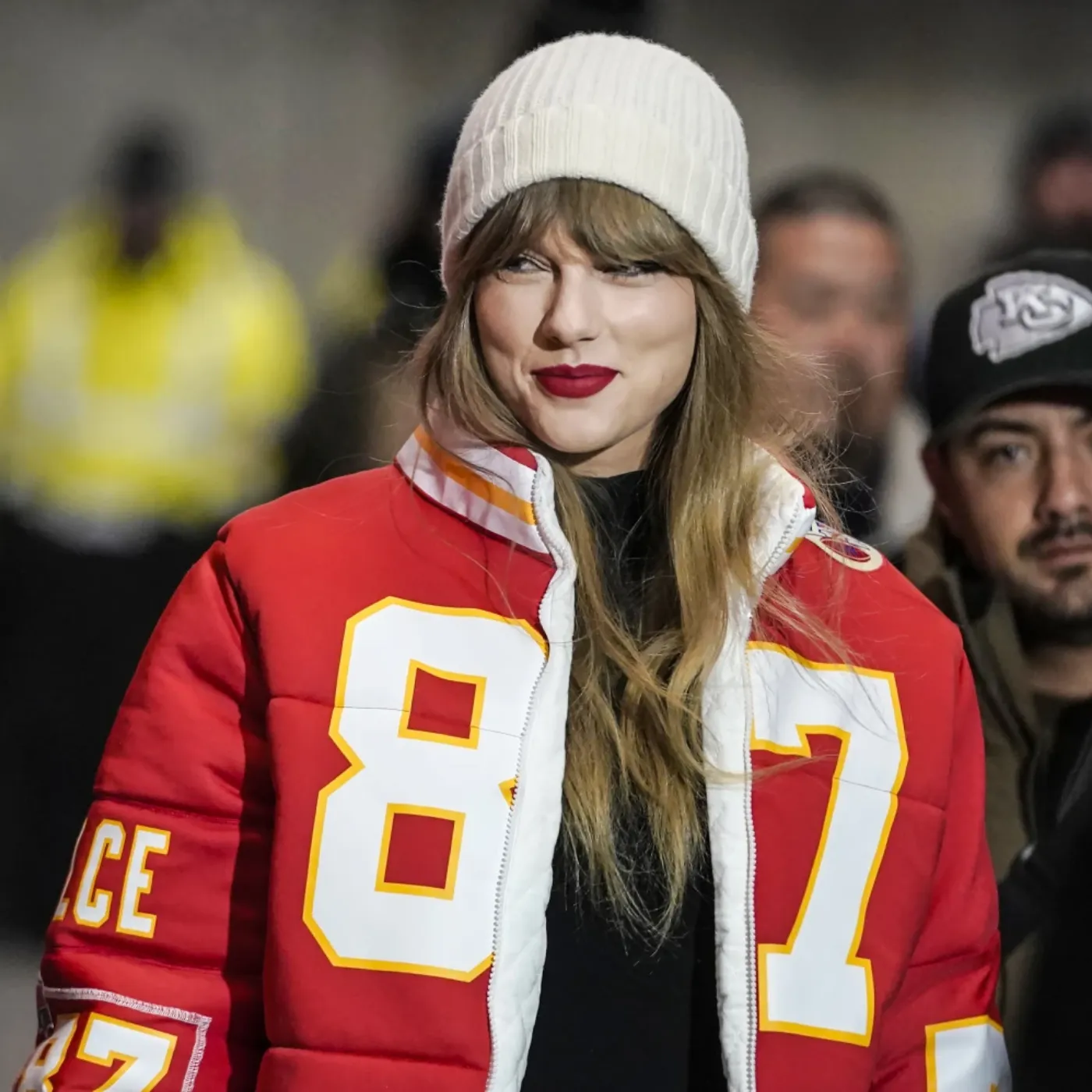 From the NFL to the Billboard Charts Kelce’s Role in Swift’s Music Grows