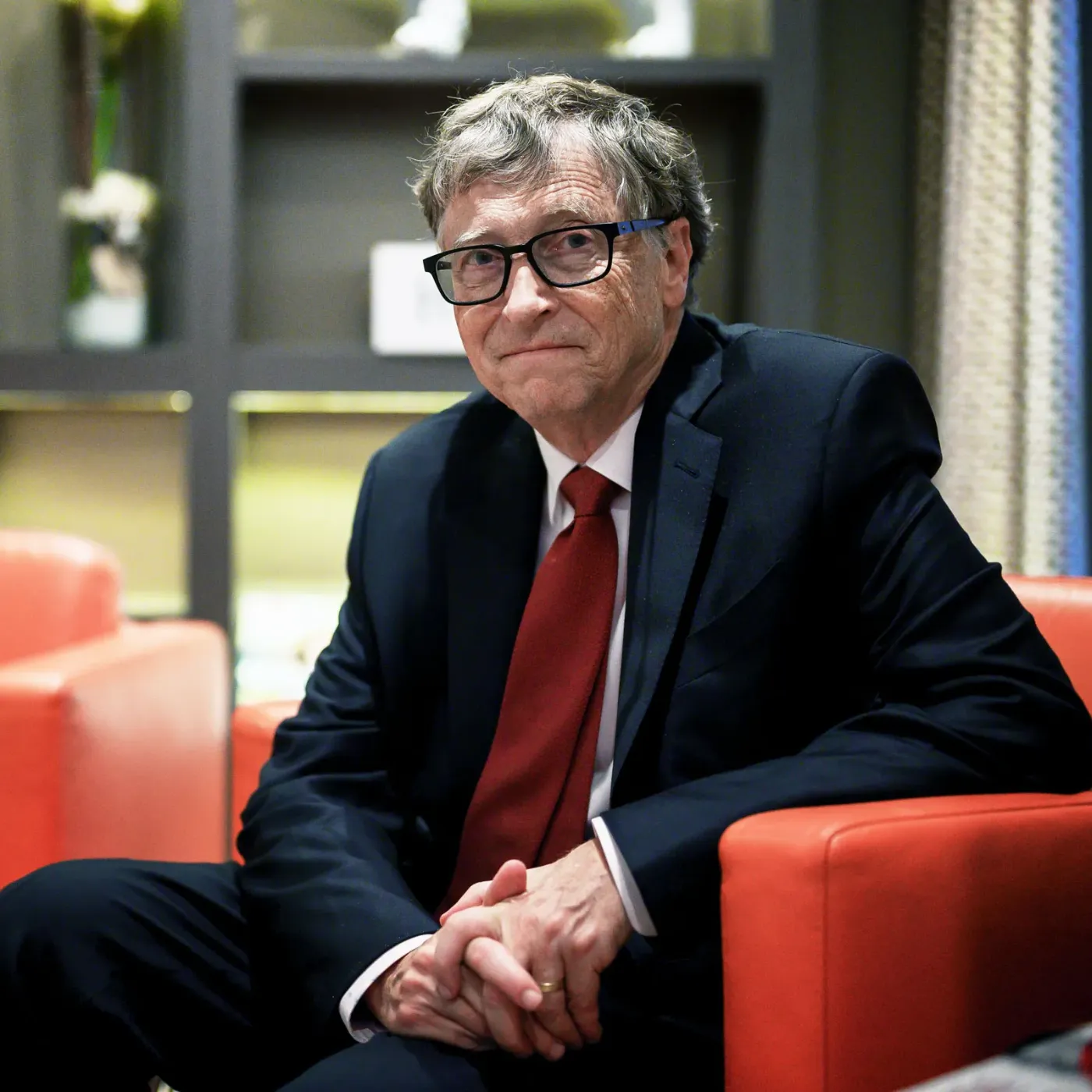 Bill Gates Warns: Uncontrolled AI More Dangerous Than Nuclear War?