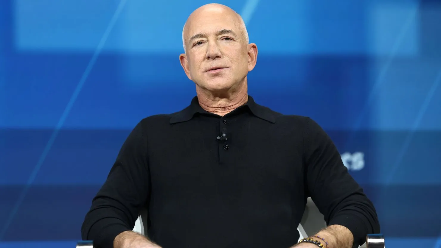 Jeff Bezos announces 'significant shift' coming to the Washington Post. A  key editor is leaving because of it | CNN Business