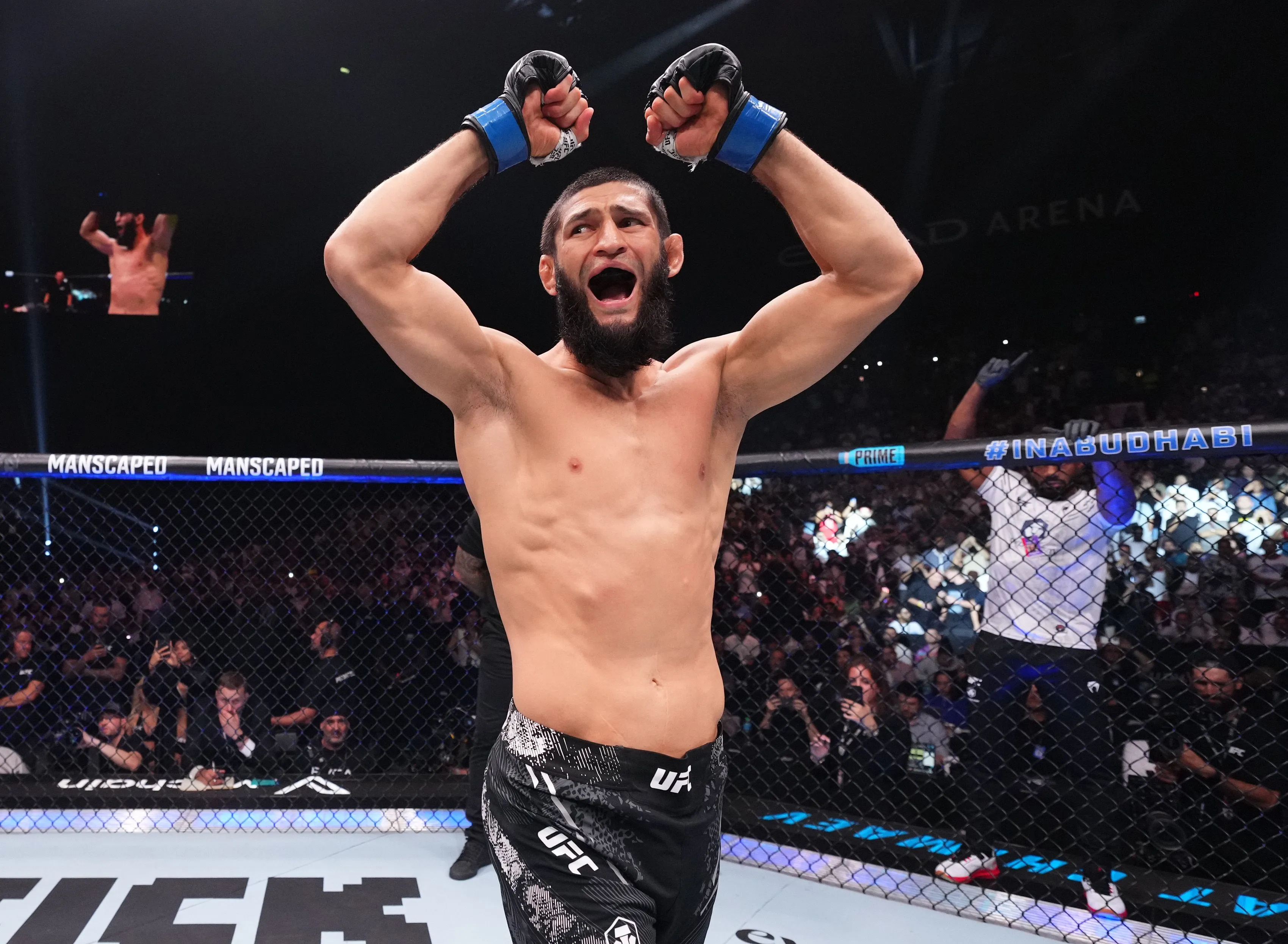 Khamzat Chimaev scoffs at Islam Makhachev's move up to middleweight—too ambitious: "I f*cking care. I'm the king here!"