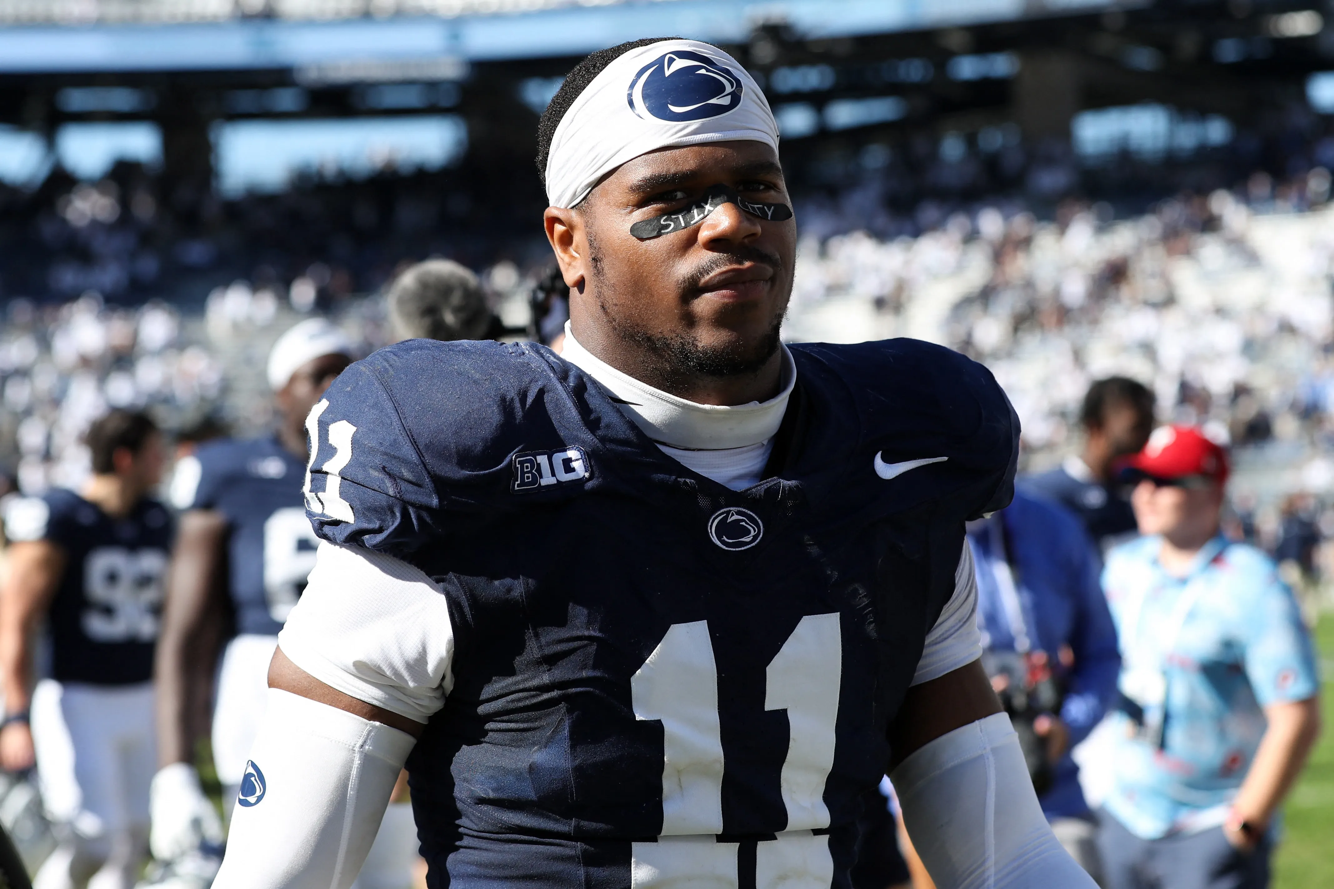 Abdul Carter, one of the most promising lines of the Penn State Nittany Lions team, has attracted the attention of fans and experts with impressive performances on the pitch.