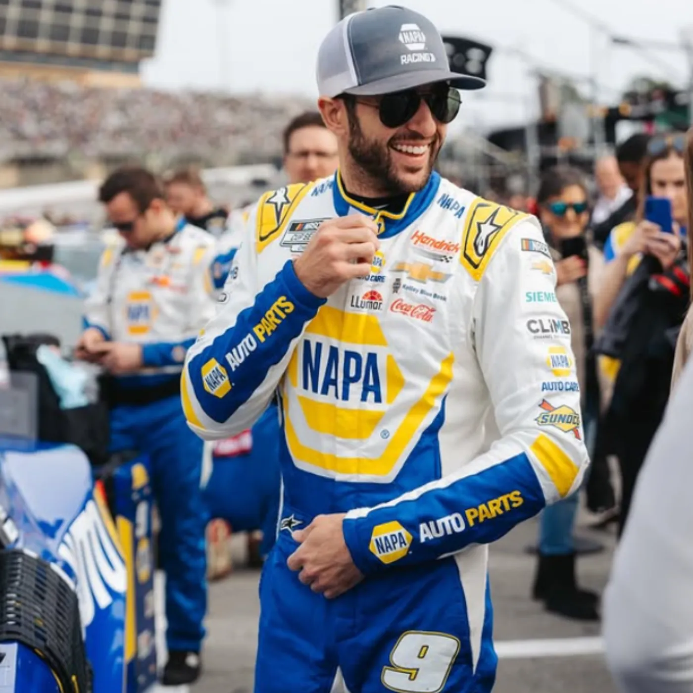 Chase Elliott's Million Dollar NASCAR Domination A Season of Glory, Speed ​​and Records