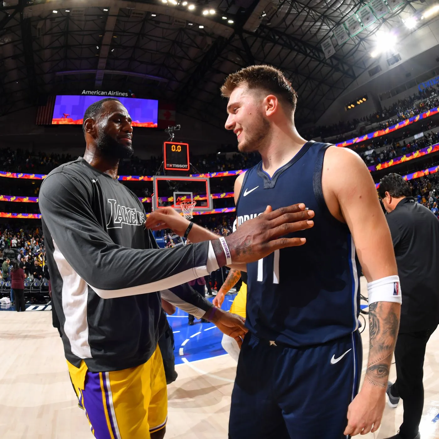 LeBron James Walks Off the Court Early Against the Mavericks to Controversy Sparks Heated Debate