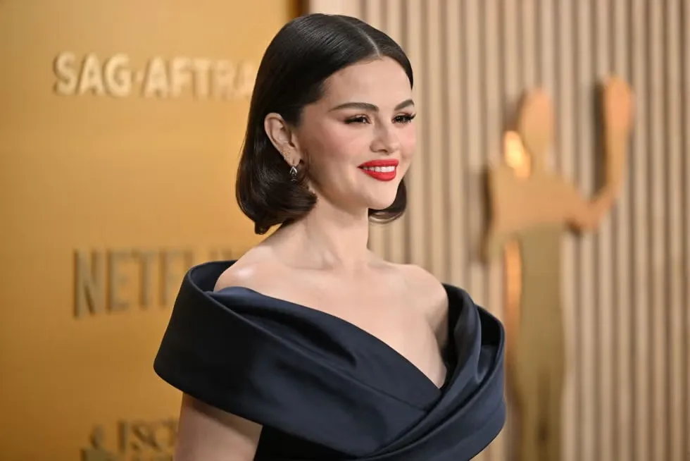 Selena Gomez’s Jaw-Dropping SAG Awards Transformation Sparks Buzz!