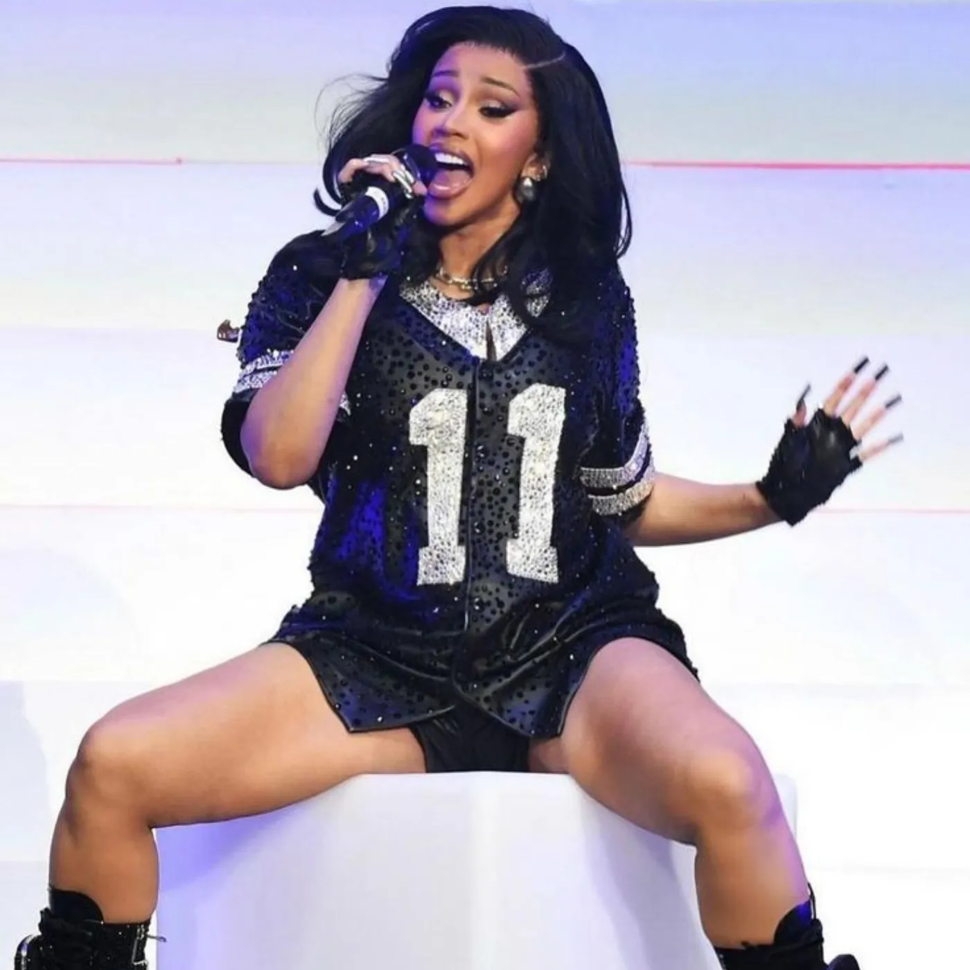 Cardi B Officially Made Billboard History! This Record Stunned The Entire Music World