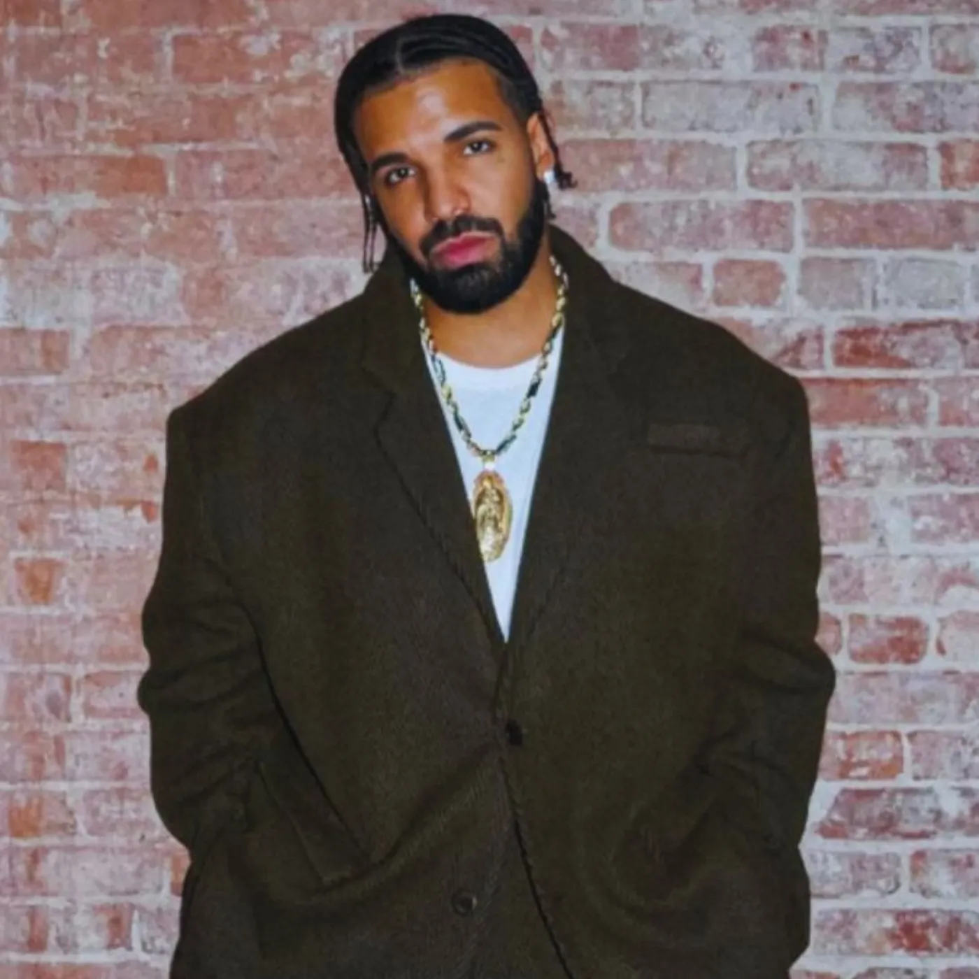 image_67cbab74ac463 How Many Beauties Has Drake Dated? Shocking List With Rihanna, J.Lo & Many Unexpected Names