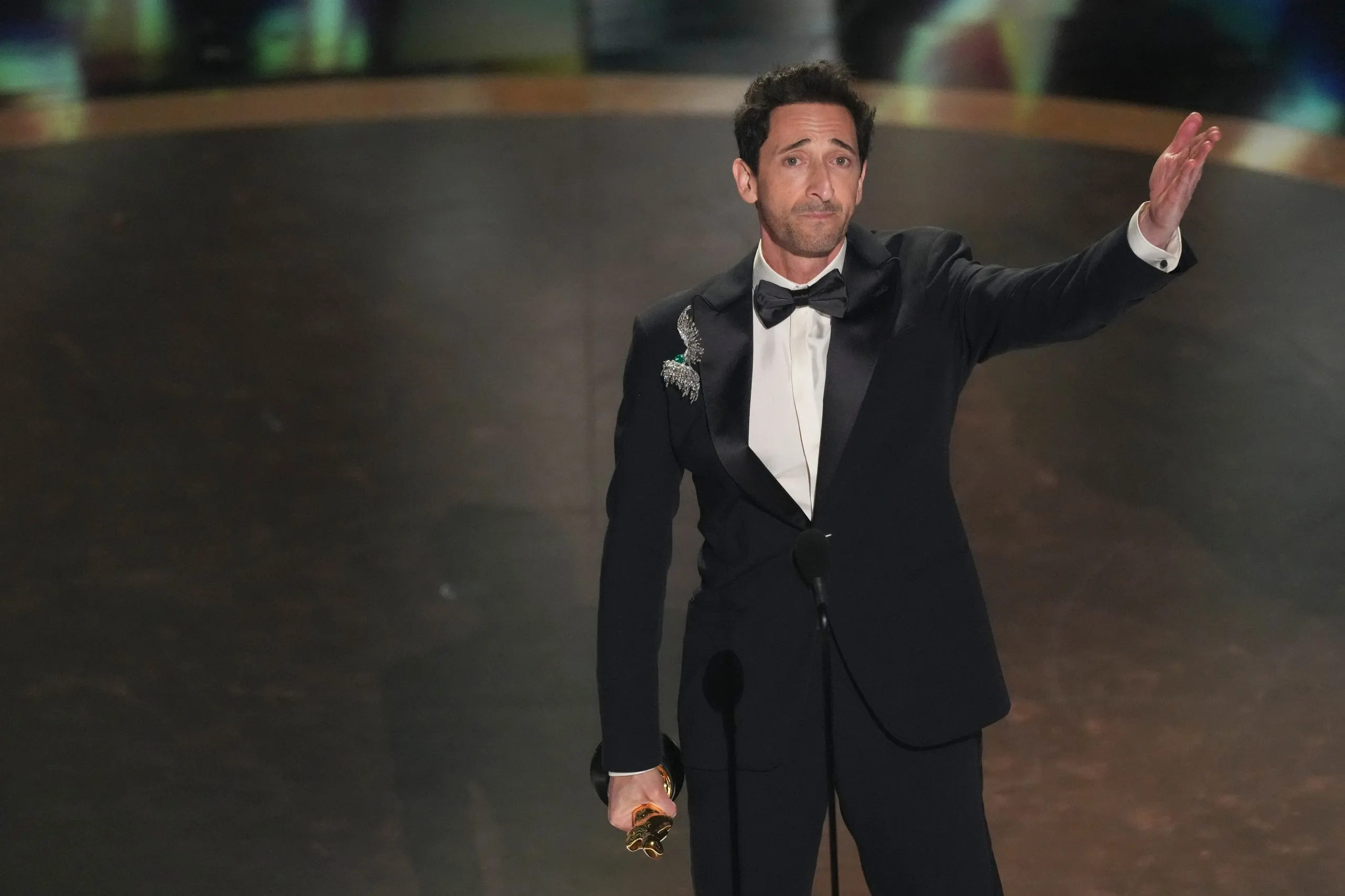 Adrien Brody wins best actor for 'The Brutalist,' taking home his second  career Oscar | WVNS