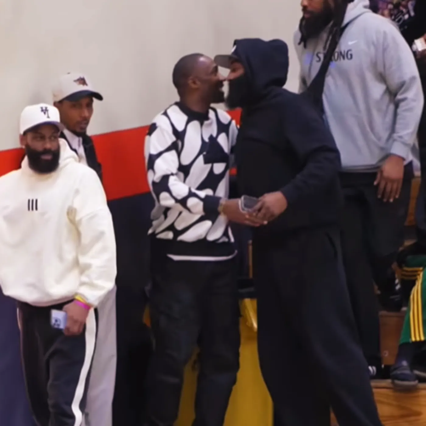 image_67cceeb6cdc6d NBA Fans Can’t Believe James Harden’s Stunning Gesture at Alijah Arenas Final Home Game