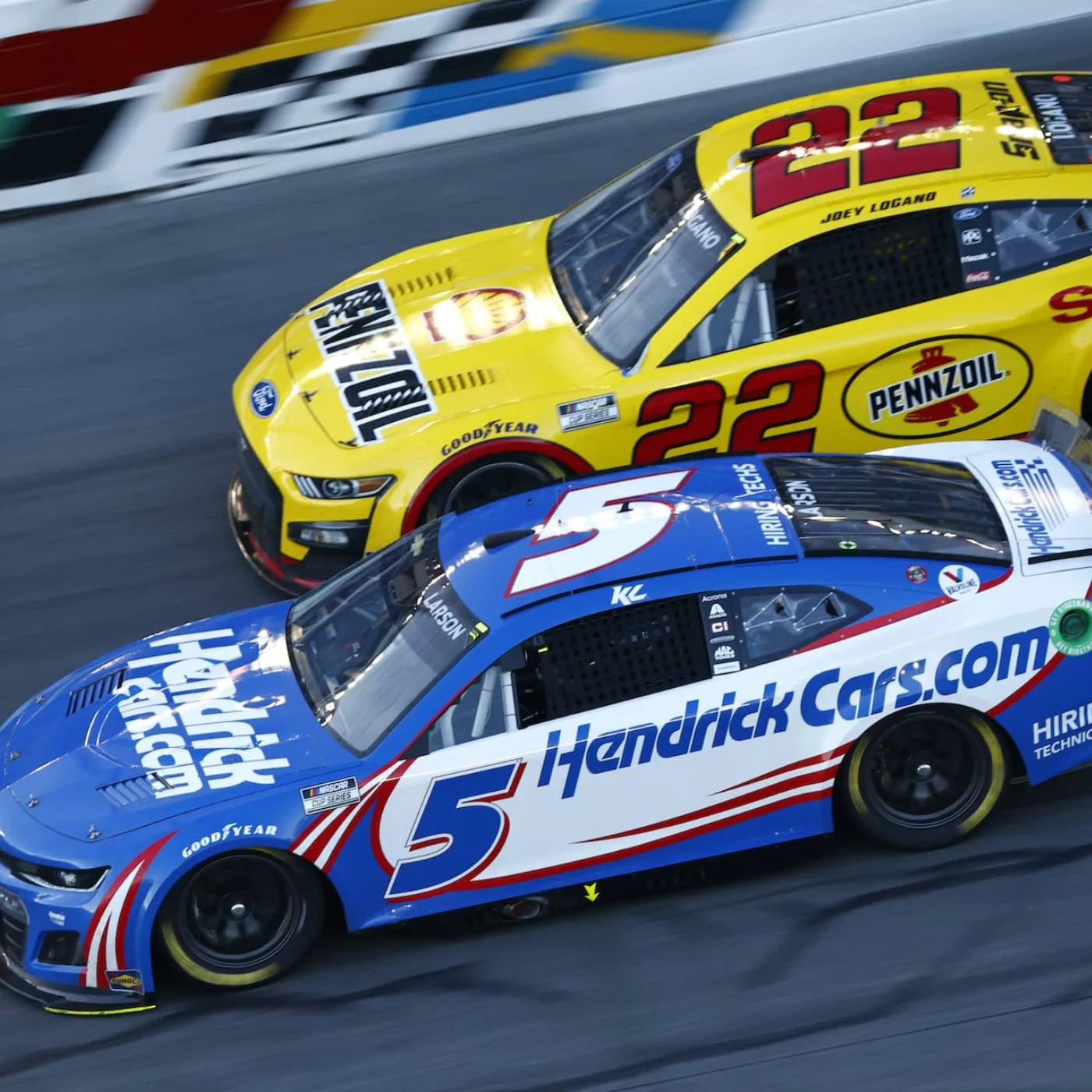 Joey Logano Admits Feeling Inferior to Kyle Larson, Points Finger at NASCAR’s Controversial Creation 19 Joey Logano Admits Feeling Inferior to Kyle Larson, Points Finger at NASCAR’s Controversial Creation