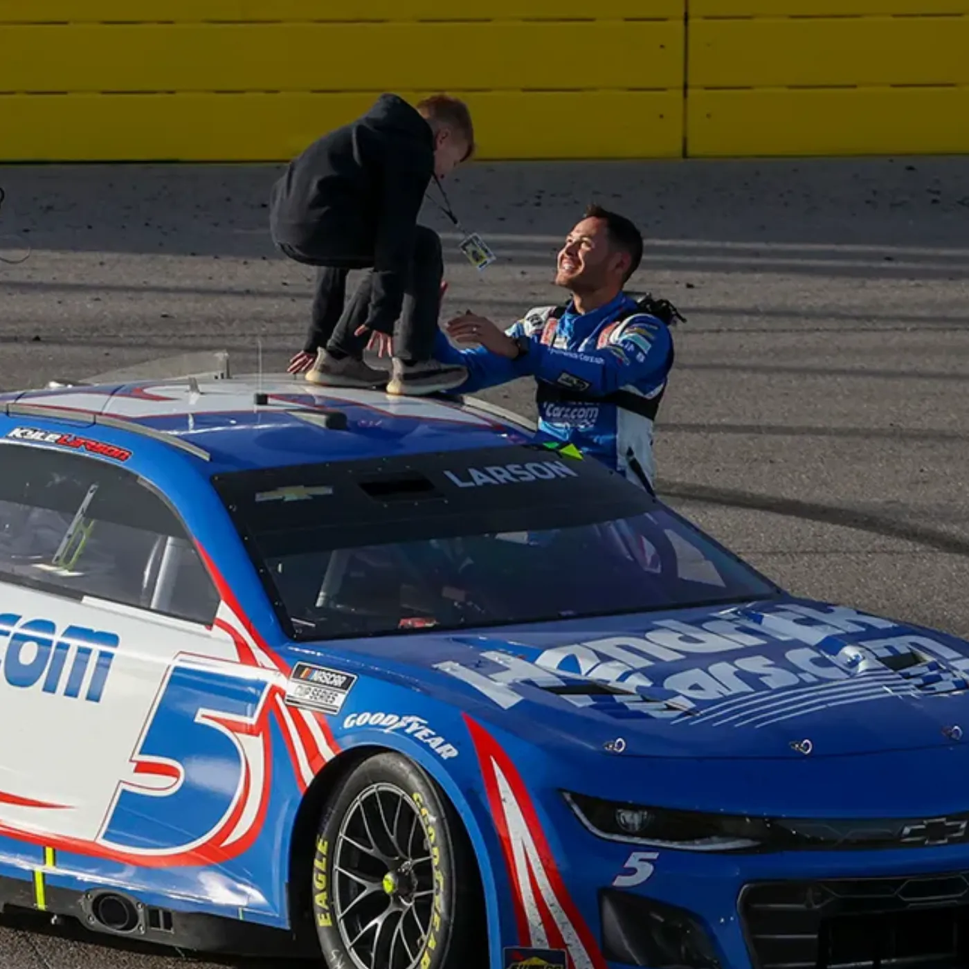 Las Vegas Showdown Kyle Larson Leads the Pack in Pennzoil 400 Watchlist 19 Las Vegas Showdown Kyle Larson Leads the Pack in Pennzoil 400 Watchlist