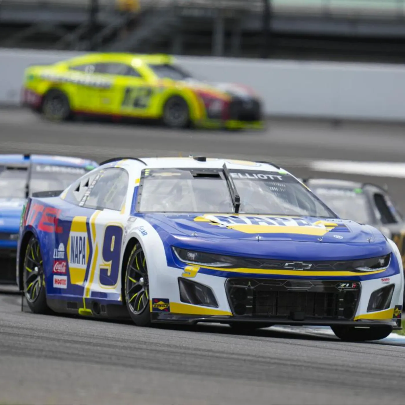 image_67cff92c453ff Chase Elliott Gets Fired Up! Girlfriend’s Appearance Draws Major Attention at the Racetrack