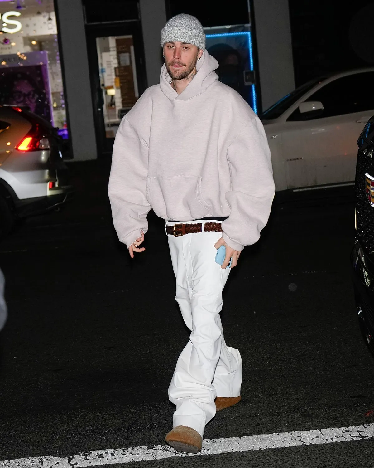 Justin Bieber’s Gaunt Appearance: Relapse Rumors and the Mystery Behind His Recent Struggles 19 Justin Bieber’s Gaunt Appearance: Relapse Rumors and the Mystery Behind His Recent Struggles