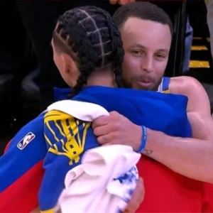 Unbreakable Friendship Steph and Lindy Share a Memorable Moment After the Game!