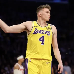 Redick lost his cool after the Lakers' disastrous defeat: Dalton Knecht was the only bright spot amid the chaos