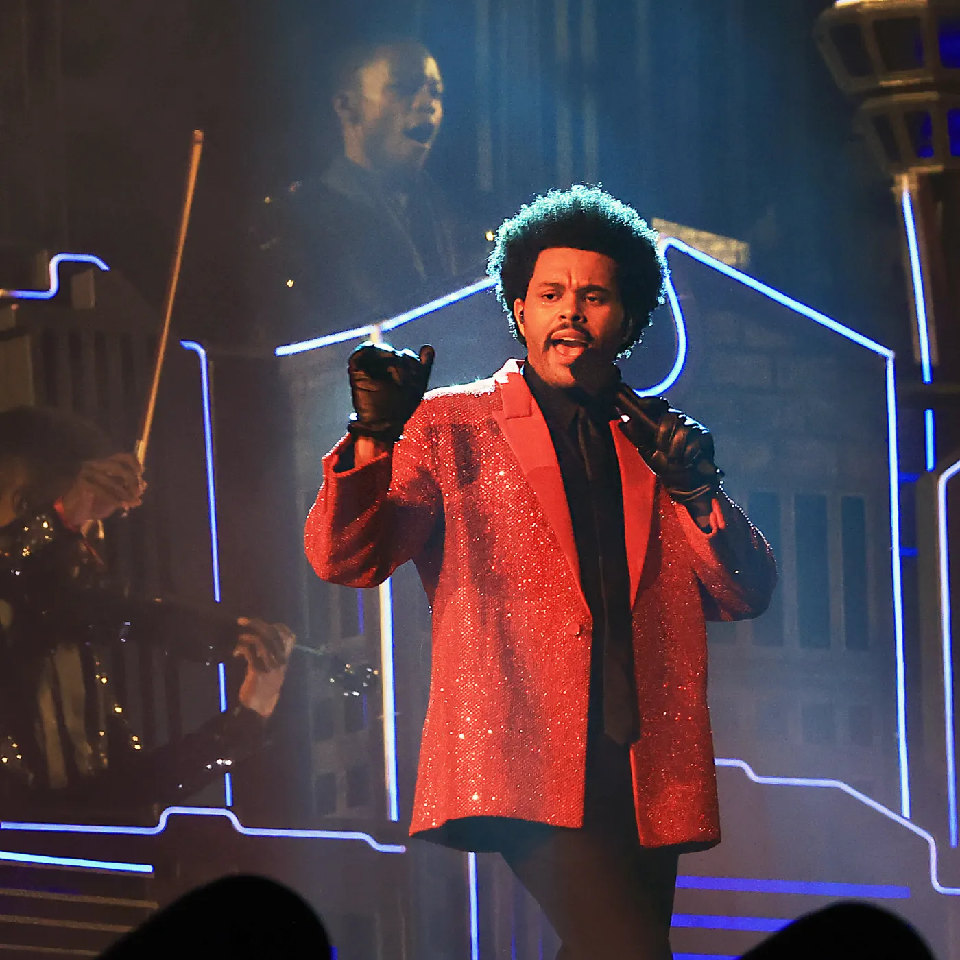 The Weeknd Shocks Fans with a Second Las Vegas Show – Don’t Miss This Exclusive Opportunity! 19 The Weeknd Shocks Fans with a Second Las Vegas Show – Don’t Miss This Exclusive Opportunity!