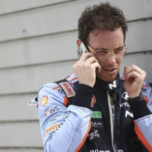 Thierry Neuville shocks by announcing retirement after facing financial difficulties and having only 256 euros left