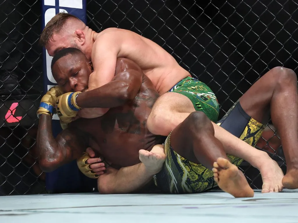 Lookback at Du Plessis vs. Adesanya: Is Israel Adesanya past his prime or just facing tougher opponents?