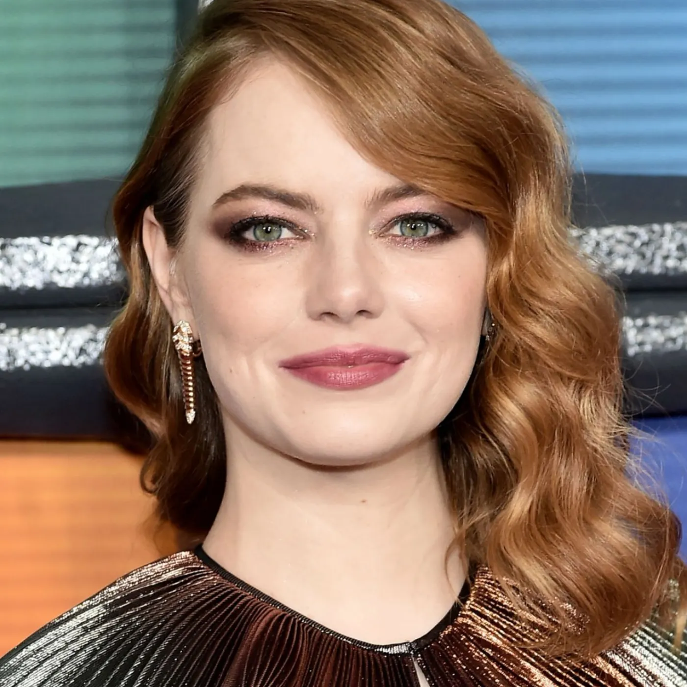 Emma Stone SUDDENLY WEARES 'Easy A' Outfit AGAIN – The Legend Is Alive, Netizens Are Going Crazy