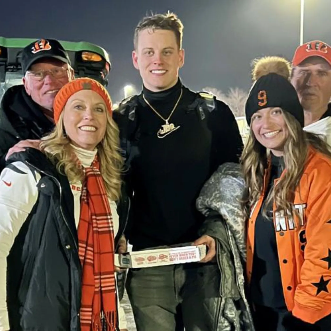 Rare Photos of Joe Burrow and His Family Delight Fans!