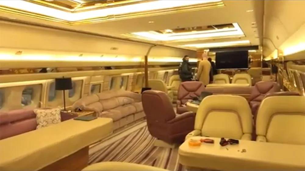 Inside Drake's new US$185million private jet - 'Air Drake.' | Esquire  Middle East – The Region's Best Men's Magazine