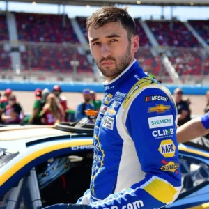 Chase Elliott shocks fans with a gritty comeback as finishing fourth at COTA