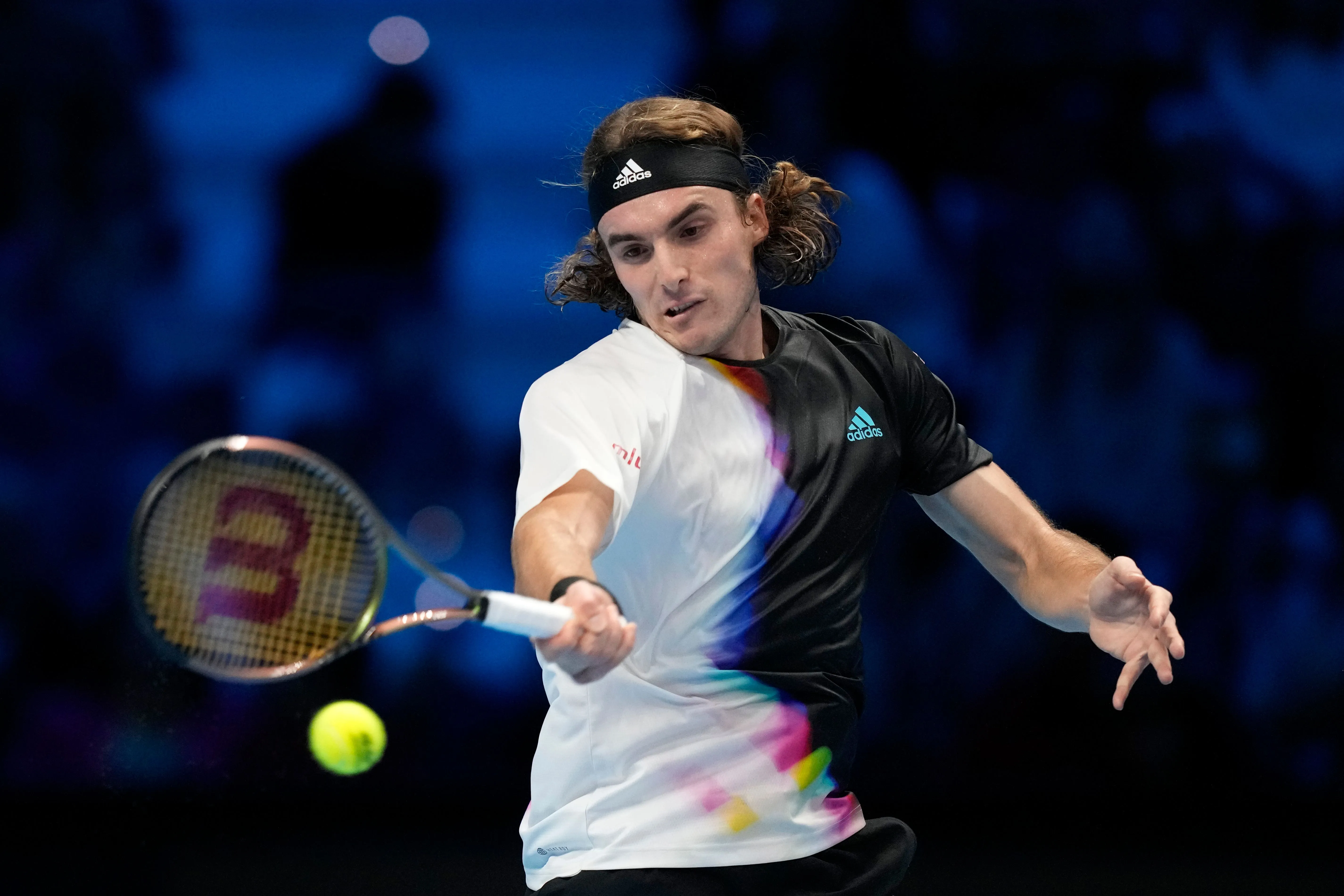 Stefanos Tsitsipas bị Novak Djokovic đánh bại trong trận mở màn ATP Finals khi nỗ lực giành vị trí số 1 thế giới kết thúc | The Independent