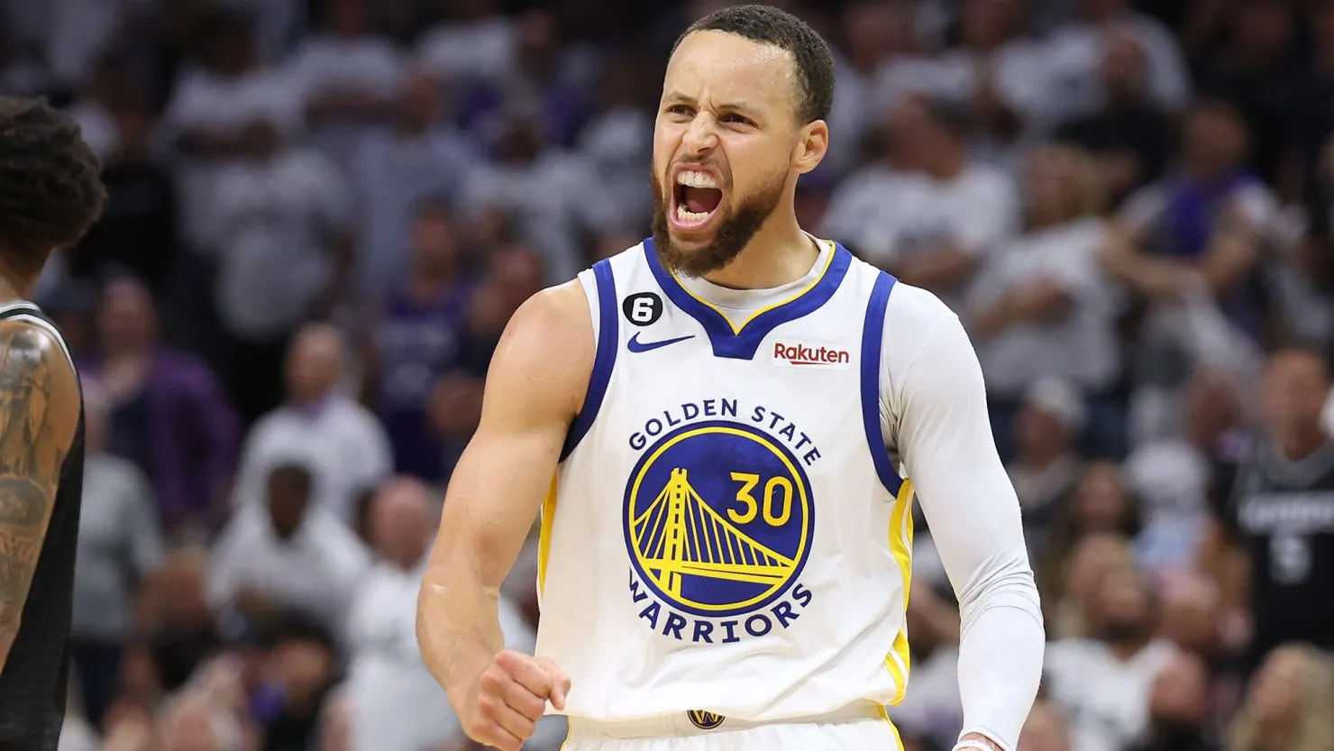 Stephen Curry Makes NBA History: The First Player to Hit 4,000 Career Three-Pointers