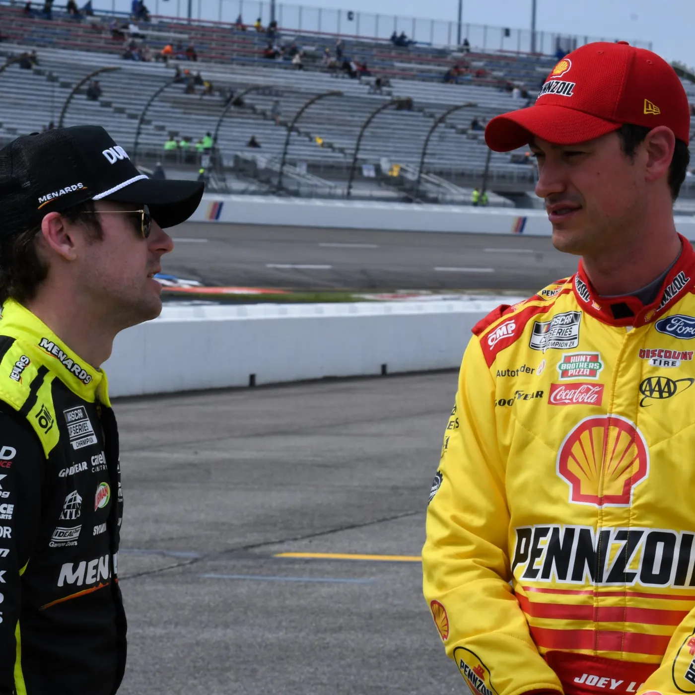 Ryan Blaney and Joey Logano Trade Blows: Who’s Really to Blame for the Phoenix Disaster? 19 Ryan Blaney and Joey Logano Trade Blows: Who’s Really to Blame for the Phoenix Disaster?