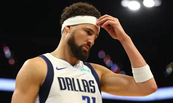 Klay Thompson Faces NBA Fans' Fury After Disappointing Performance in Dallas Mavericks vs. Houston Rockets Game