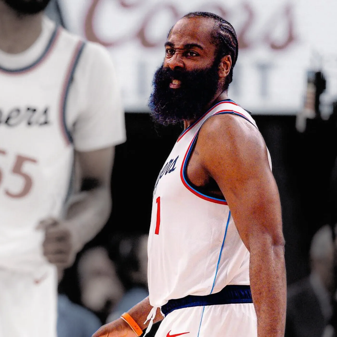 image_67d50cfccc90a James Harden Dominates and Reaches 12th on All-Time Scoring List in Stunning Victory