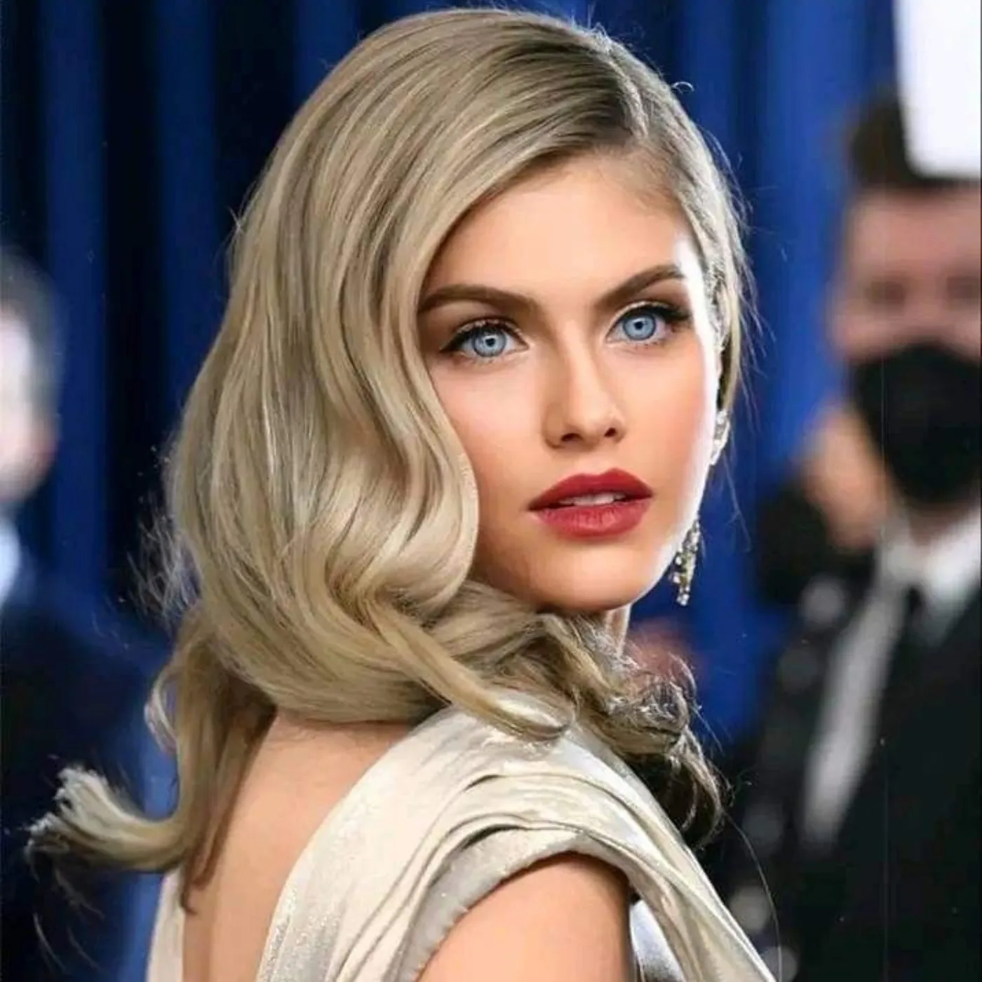 image_67d71124d86df The Untold Story of Alexandra Daddario’s Rise to Fame—What They Don’t Want You to Know