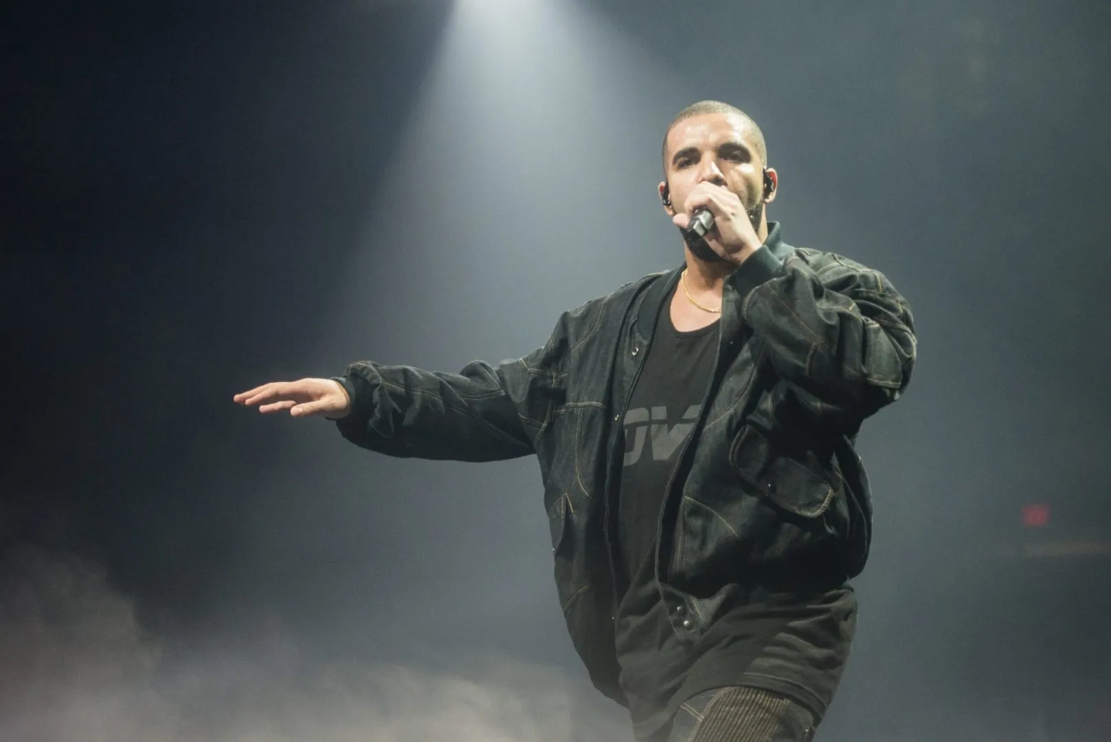 image_67d7cd86dd862 The Ultimate Rivalry: Drake vs. The Weeknd – Who Will Rise to Claim the Throne?