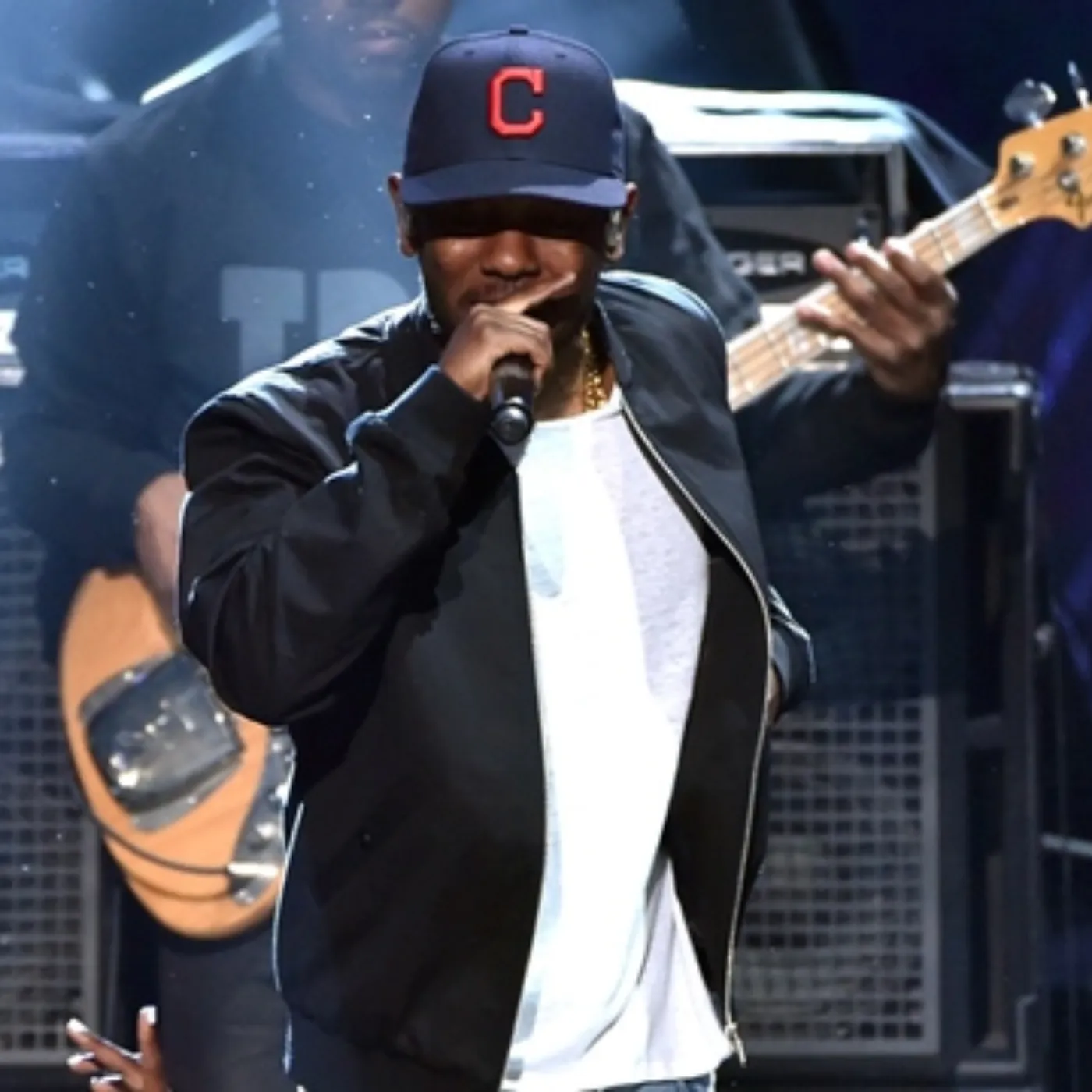 Kendrick Lamar Shocks iHeartRadio 2025 – The Performance Everyone’s Talking About! 19 Kendrick Lamar Shocks iHeartRadio 2025 – The Performance Everyone’s Talking About!