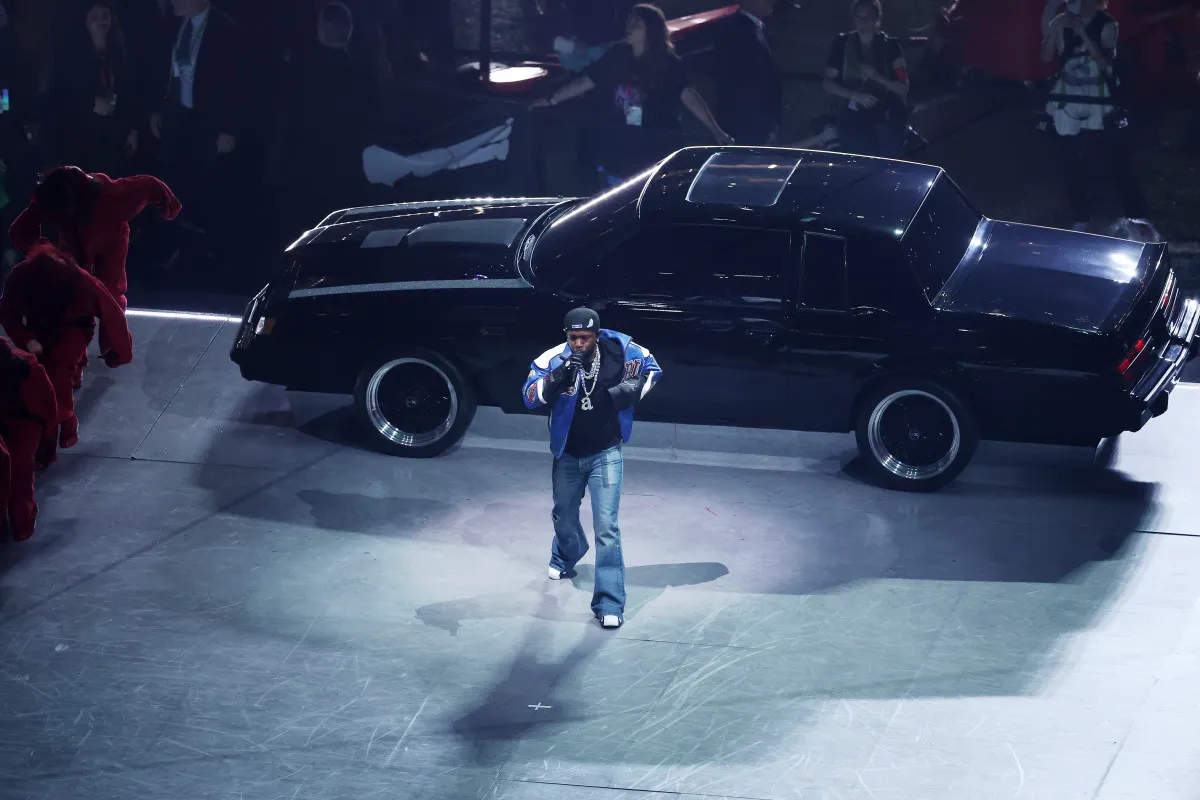 Drake drives Rolling Flexes, but Kendrick Lamar’s Multi-Million Dollar Car Collection is cooler effortlessly