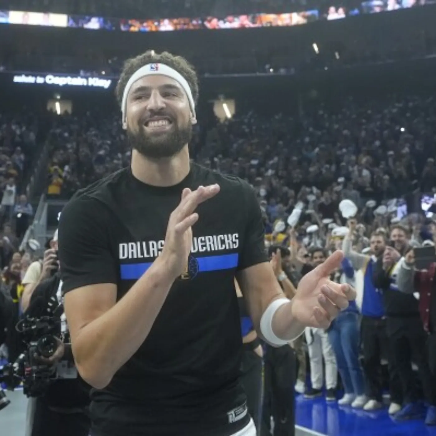 NBA World Stunned by Klay Thompson’s Performance in Mavs-76ers Showdown – Fans Can’t Believe What They Saw