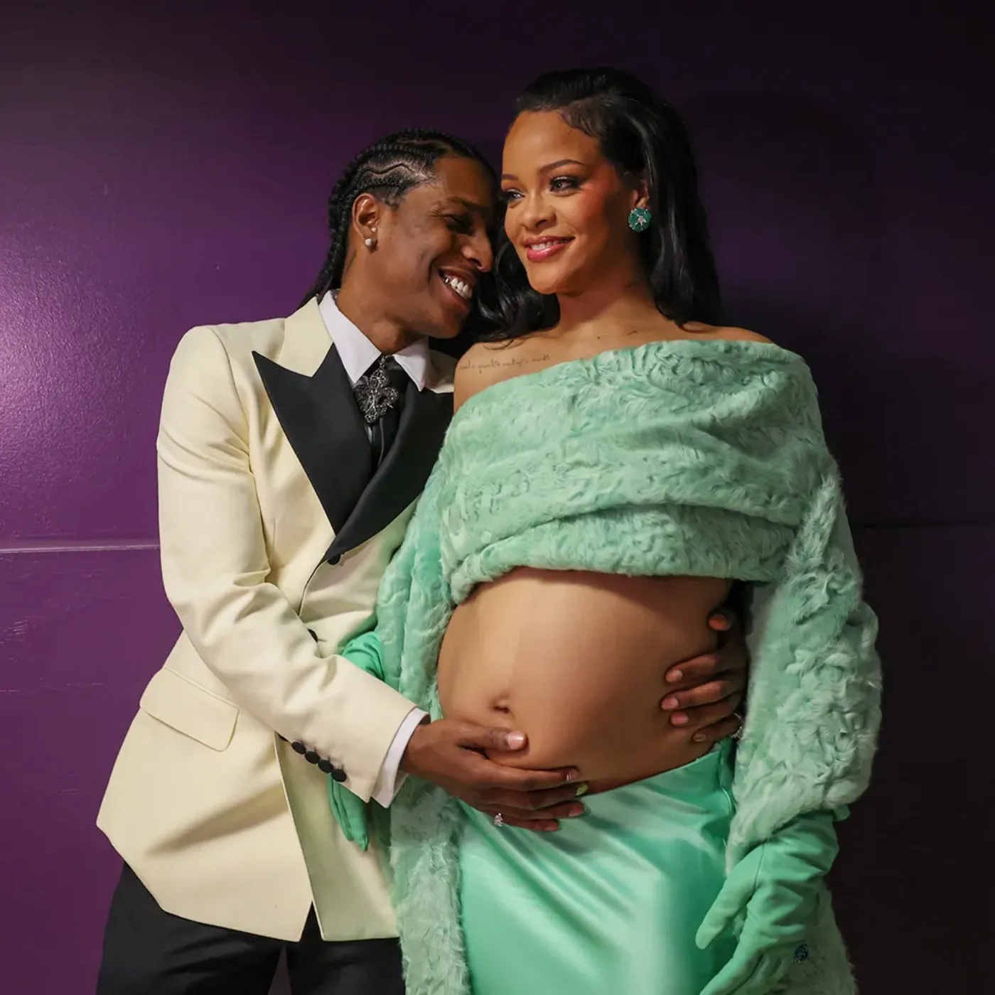 image_67dad80f8b806 Rihanna Sends Social Media into a Fever With Pregnancy News – You Have to See Her Reaction