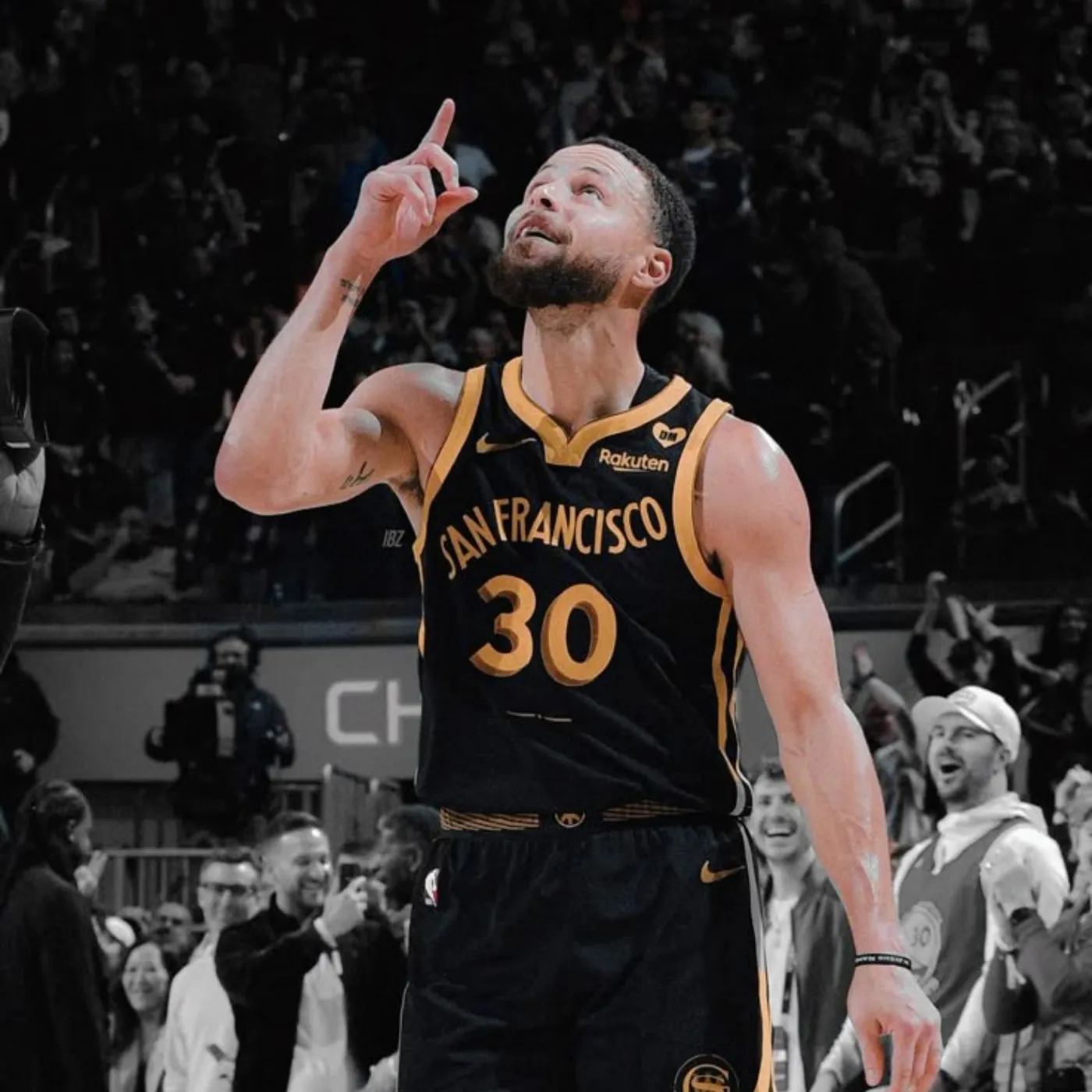 image_67db8df34019d Stephen Curry Continues to Make History – Officially Rises to 29th on the NBA's All-Time Assists List!