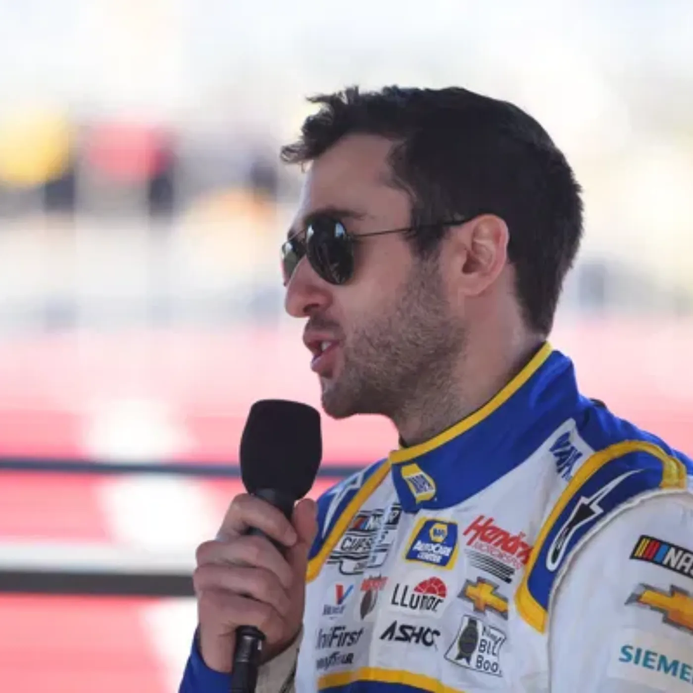 image_67dba4fac038b SHOCKING: Chase Elliott Finds His High School Janitor Still Working at 80—What He Does Next Leaves Everyone Speechless!